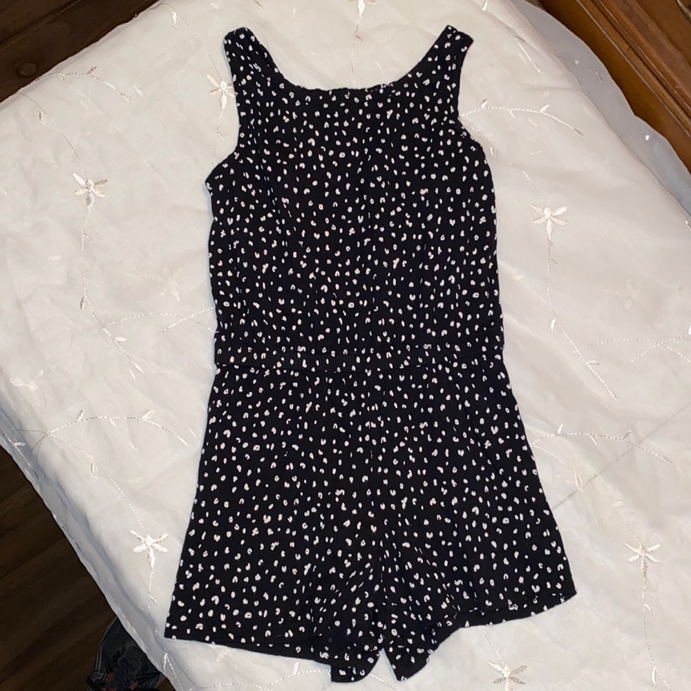 Girls Old Navy Size 8 Black/White Sleeveless Polka Dot Romper